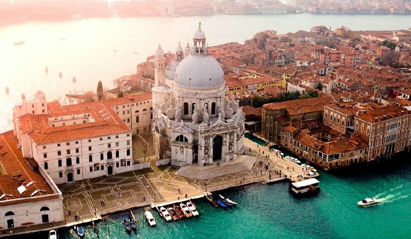 velence-3-nap-2-ejszaka-olocs-utazas-repulovel